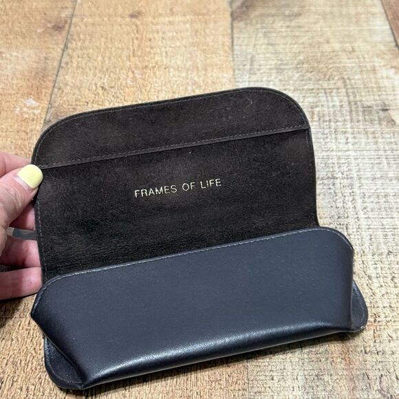 Giorgio Armani case for glasses - Picture 8 of 11